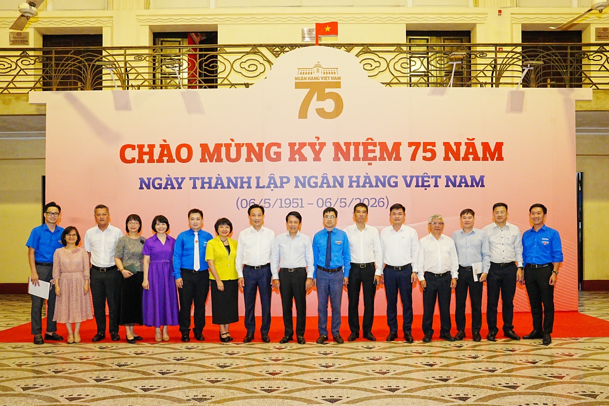 Chuyển giao 6 tổ chức đoàn về Đoàn Thanh niên Ngân hàng Trung ương