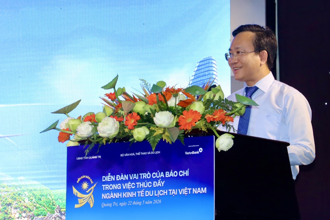 Báo chí tạo 