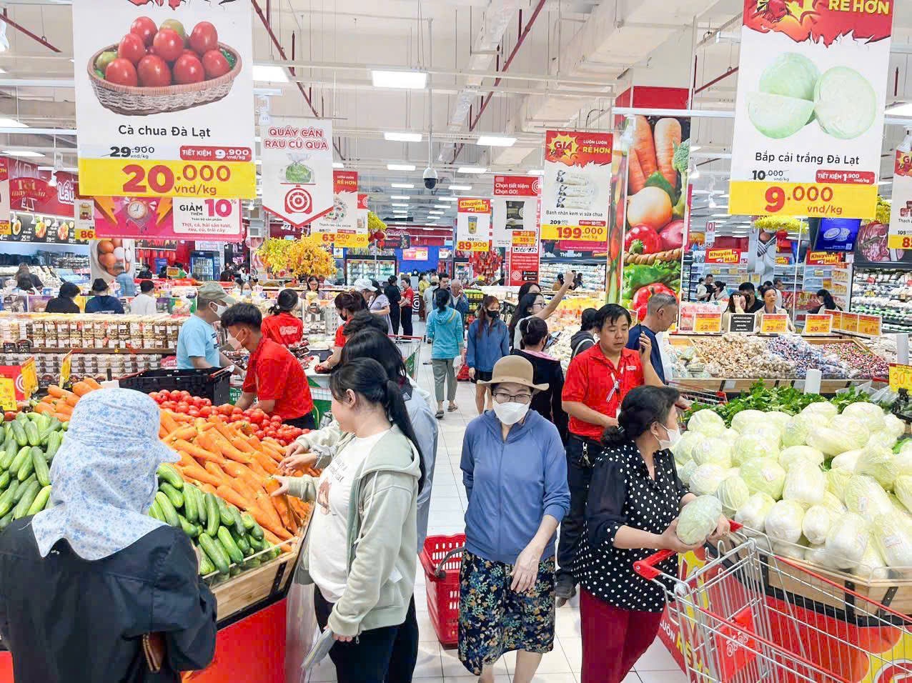 Doanh nghiệp bán lẻ tăng tốc giữ đà tăng trưởng Doanh nghiệp bán lẻ tăng tốc giữ đà tăng trưởng