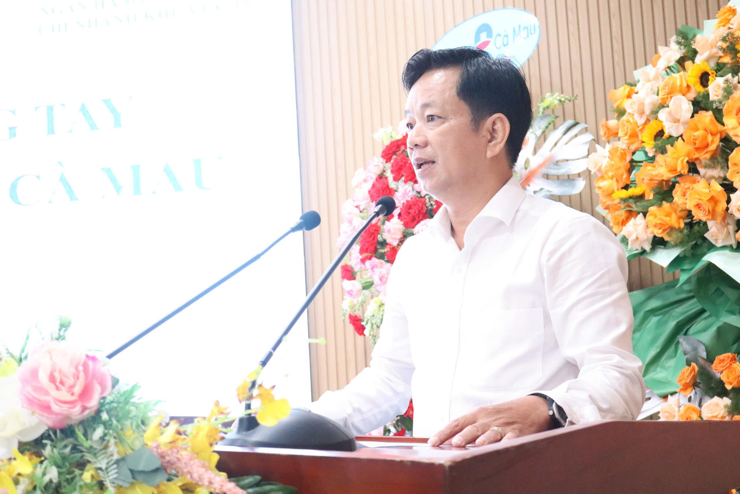 Ông Trần Văn Phước, Quyền Giám đốc NHNN Chi nhánh Khu vực 15 cho biết, tăng cường ứng dụng công nghệ, mở rộng cho vay theo chuỗi giá trị, chuỗi cung ứng nhằm nâng cao khả năng tiếp cận vốn cho doanh nghiệp và người dân Ông Trần Văn Phước, Quyền Giám đốc NHNN Chi nhánh Khu vực 15 cho biết, tăng cường ứng dụng công nghệ, mở rộng cho vay theo chuỗi giá trị, chuỗi cung ứng nhằm nâng cao khả năng tiếp cận vốn cho doanh nghiệp và người dân