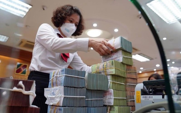 Tiền gửi dân cư lập kỷ lục mới, vượt 10,38 triệu tỷ đồng Tiền gửi dân cư lập kỷ lục mới, vượt 10,38 triệu tỷ đồng