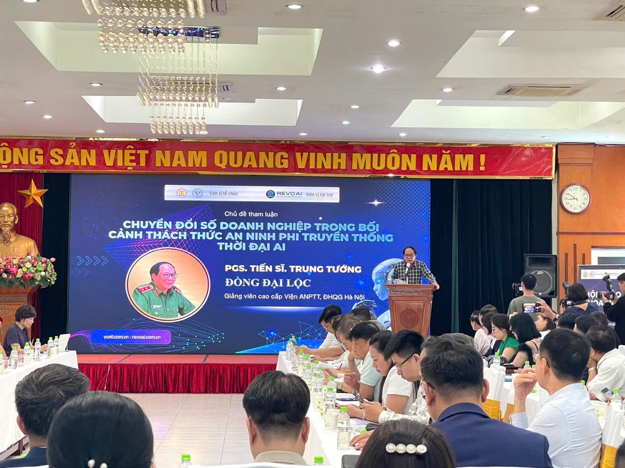 Hội thảo khoa học với chủ đề “Ứng dụng công nghệ số, AI và mã hóa tài sản thực trong phát triển doanh nghiệp Việt Nam” Hội thảo khoa học với chủ đề “Ứng dụng công nghệ số, AI và mã hóa tài sản thực trong phát triển doanh nghiệp Việt Nam”