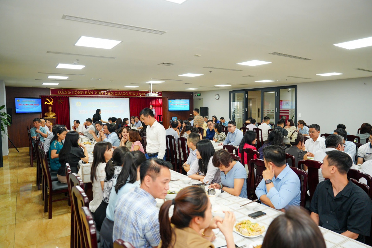 VAMC tổ chức “Bữa cơm Công đoàn”: Gắn kết, sẻ chia, lan tỏa yêu thương