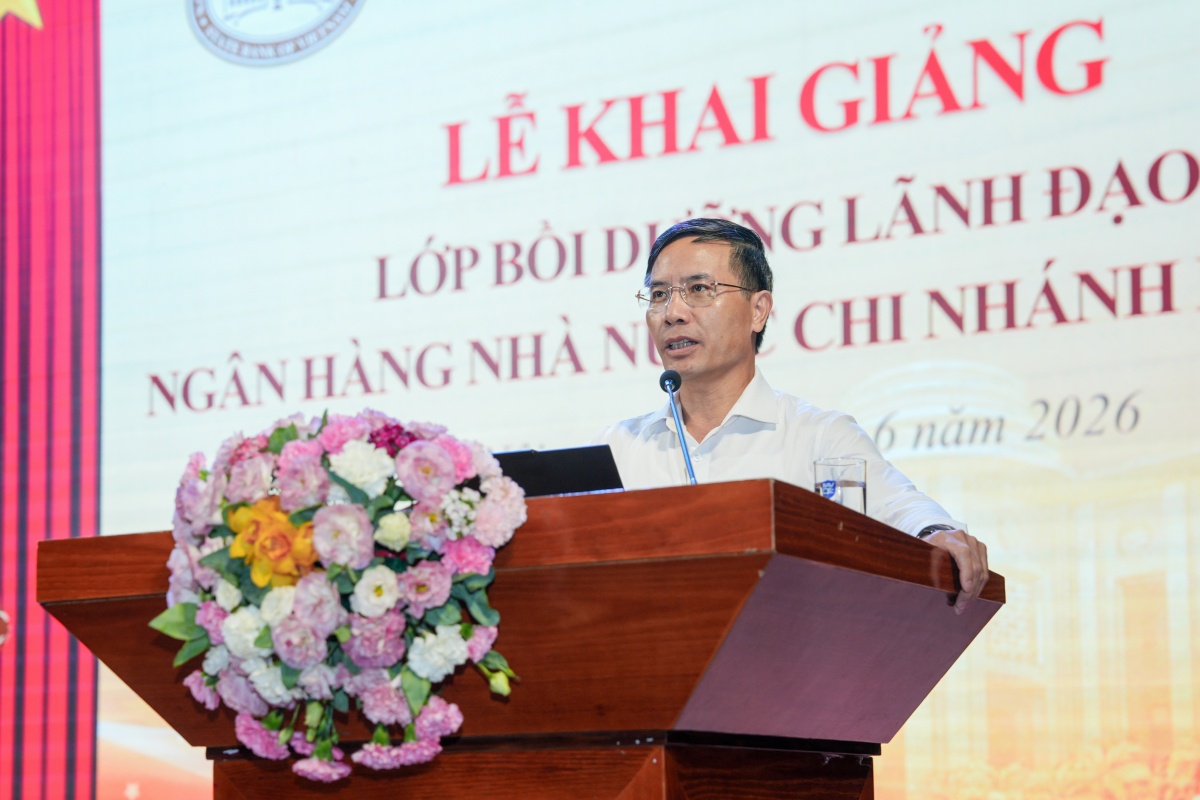 Đ/c Phạm Đức Ấn, Ủy viên Ban Chấp hành Trung ương Đảng, Bí thư Đảng ủy, Thống đốc NHNN phát biểu tại Lễ khai giảng Đ/c Phạm Đức Ấn, Ủy viên Ban Chấp hành Trung ương Đảng, Bí thư Đảng ủy, Thống đốc NHNN phát biểu tại Lễ khai giảng