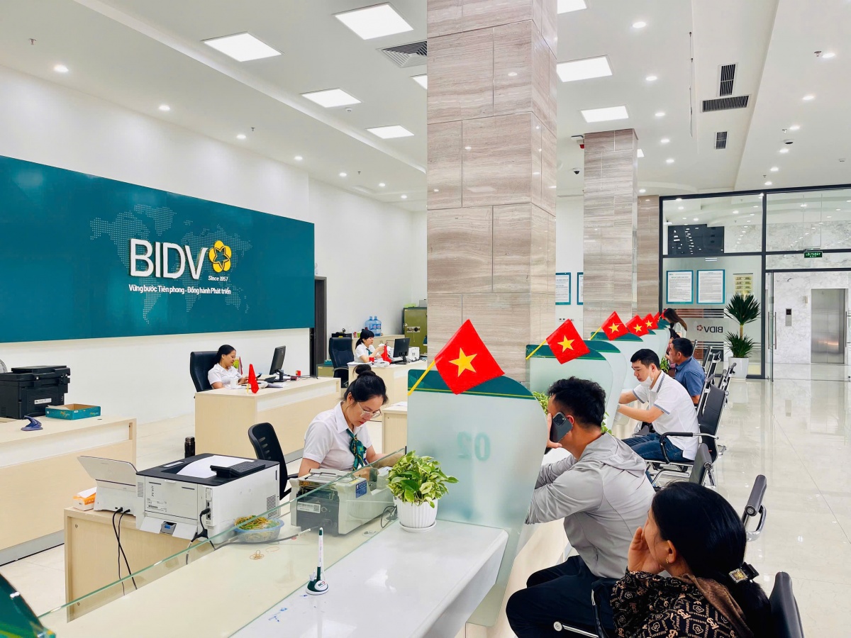 Tín dụng ngân hàng - động lực tăng trưởng của kinh tế Khu vực 7 Tín dụng ngân hàng - động lực tăng trưởng của kinh tế Khu vực 7