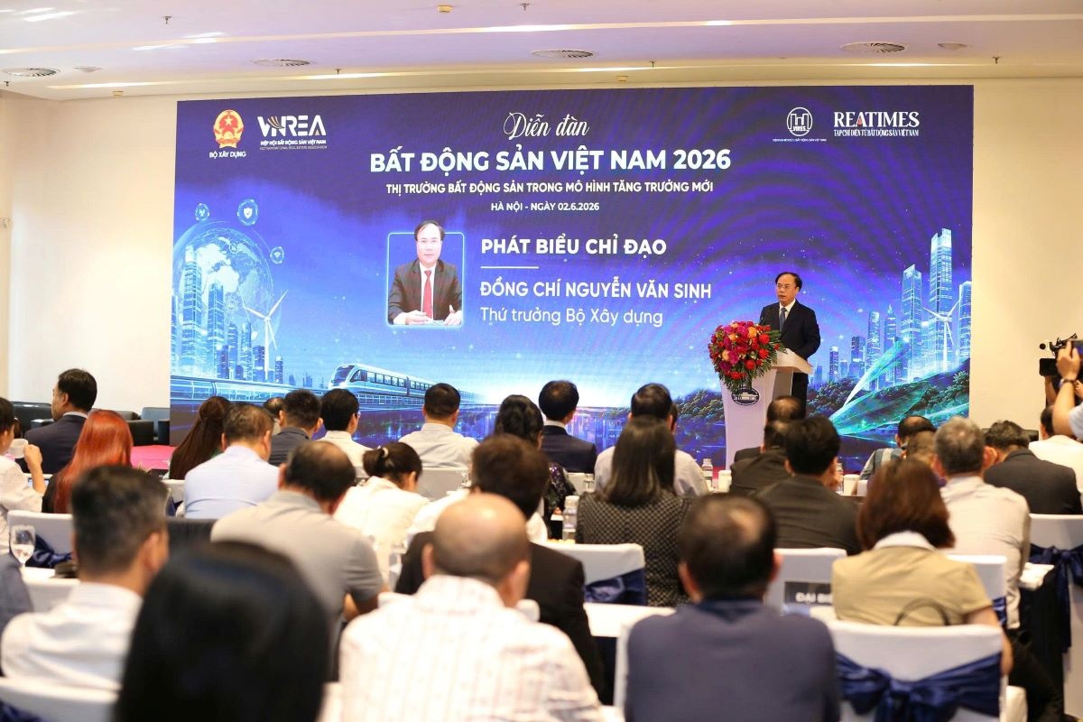 Quang cảnh diễn đàn Quang cảnh diễn đàn