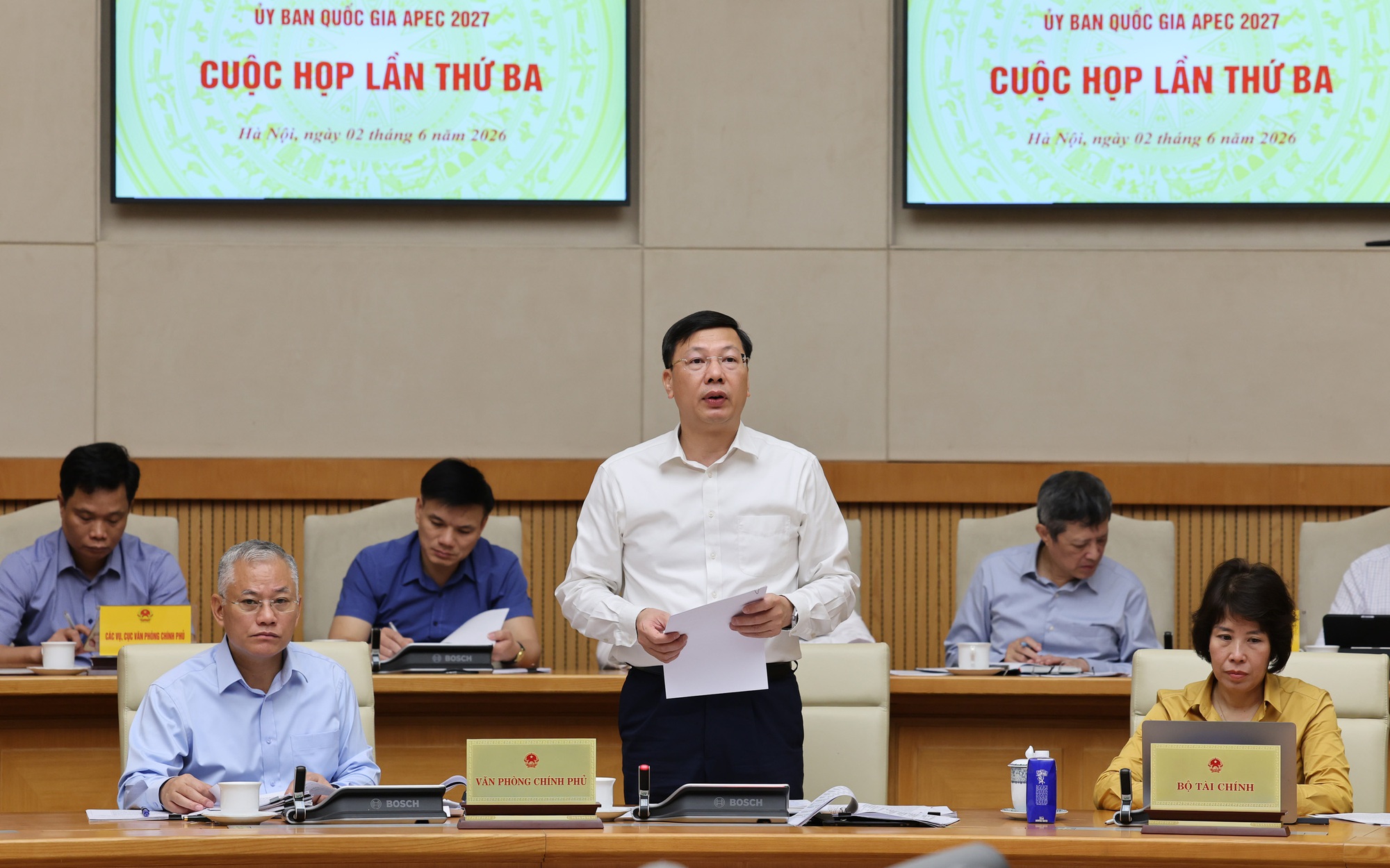 Phó Thủ tướng Thường trực Phạm Gia Túc: Mục tiêu cao nhất là tổ chức thành công một năm APEC mang đậm dấu ấn Việt Nam- Ảnh 5. Phó Thủ tướng Thường trực Phạm Gia Túc: Mục tiêu cao nhất là tổ chức thành công một năm APEC mang đậm dấu ấn Việt Nam- Ảnh 5.