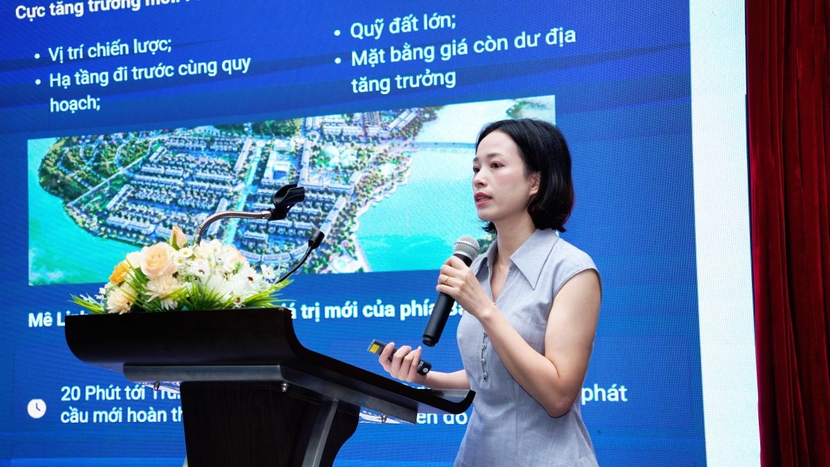 Bà Phạm Thị Miền- Phó viện trưởng Viện Nghiên cứu đánh giá thị trường bất động sản Việt Nam (VARS IRE) phát biểu tại hội thảo Bà Phạm Thị Miền- Phó viện trưởng Viện Nghiên cứu đánh giá thị trường bất động sản Việt Nam (VARS IRE) phát biểu tại hội thảo