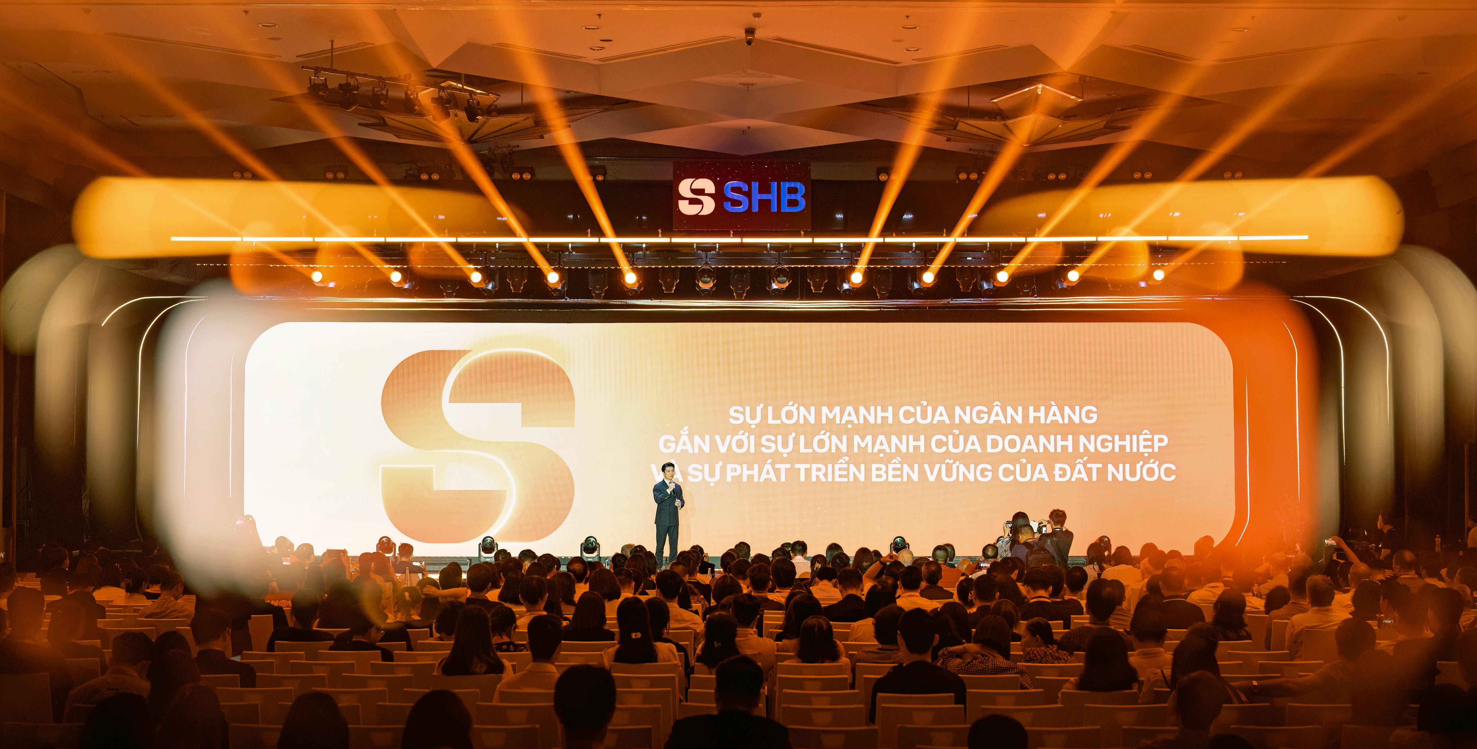 SHB viết tiếp câu chuyện đồng hành cùng đất nước với diện mạo mới và khát vọng vươn tầm