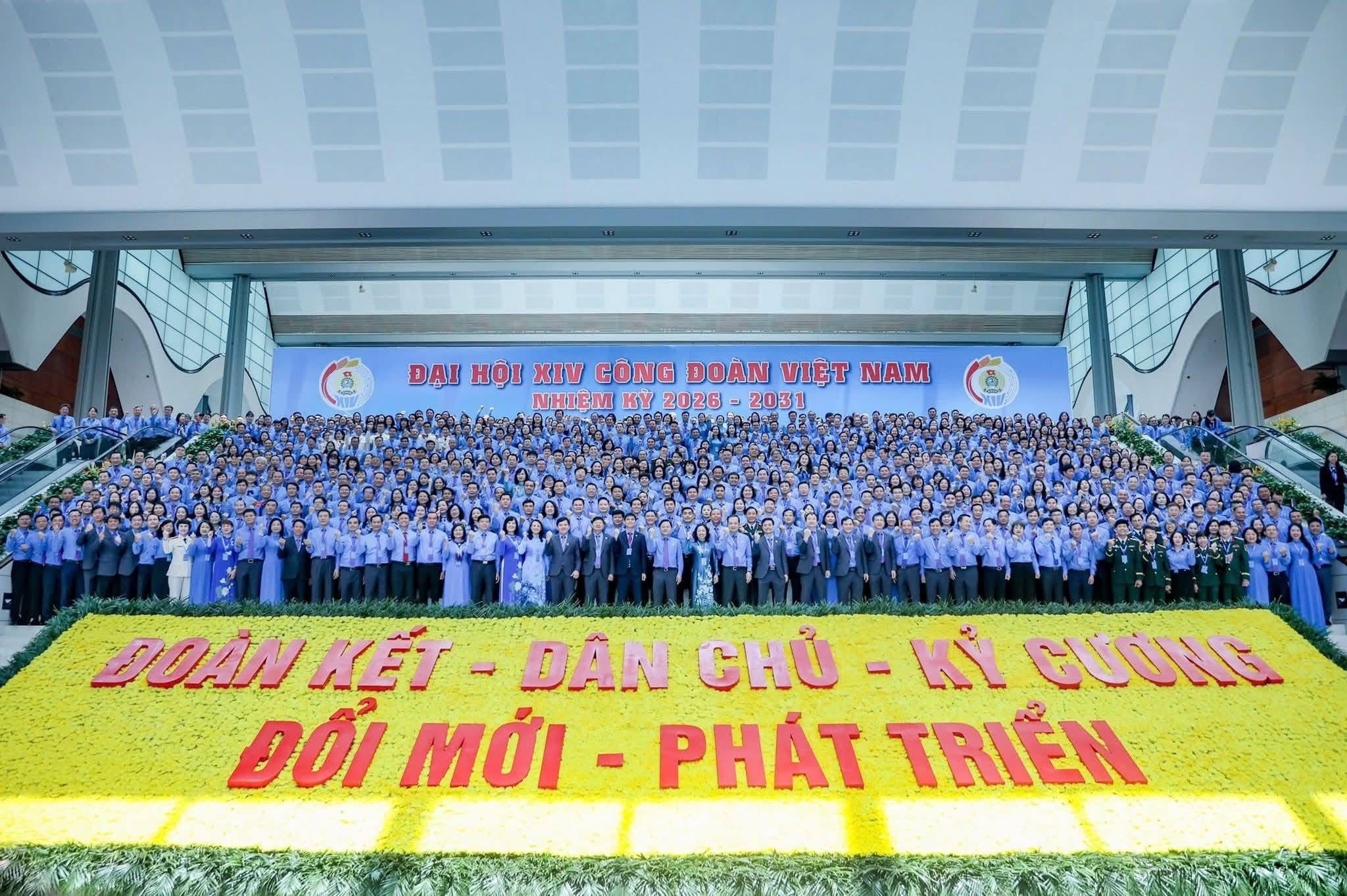 Đại biểu chụp ảnh lưu niệm tại Đại hộI Đại biểu chụp ảnh lưu niệm tại Đại hộI
