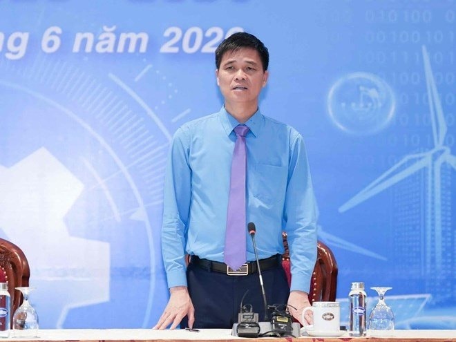 Theo Phó Chủ tịch Tổng Liên đoàn Lao động Việt Nam Ngọ Duy Hiểu, đề xuất nghỉ thêm 2 ngày dịp Quốc khánh gắn với mục tiêu giảm căng thẳng, phòng chống kiệt sức và tạo điều kiện thúc đẩy phát triển du lịch, dịch vụ. Theo Phó Chủ tịch Tổng Liên đoàn Lao động Việt Nam Ngọ Duy Hiểu, đề xuất nghỉ thêm 2 ngày dịp Quốc khánh gắn với mục tiêu giảm căng thẳng, phòng chống kiệt sức và tạo điều kiện thúc đẩy phát triển du lịch, dịch vụ.