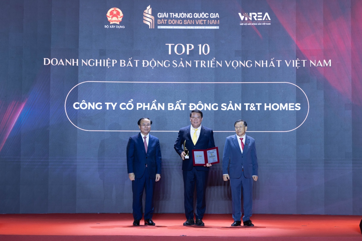 T&T Homes được vinh danh Top 10 doanh nghiệp Bất động sản triển vọng nhất Việt Nam trong khuôn khổ Giải thưởng quốc gia Bất động sản. T&T Homes được vinh danh Top 10 doanh nghiệp Bất động sản triển vọng nhất Việt Nam trong khuôn khổ Giải thưởng quốc gia Bất động sản.
