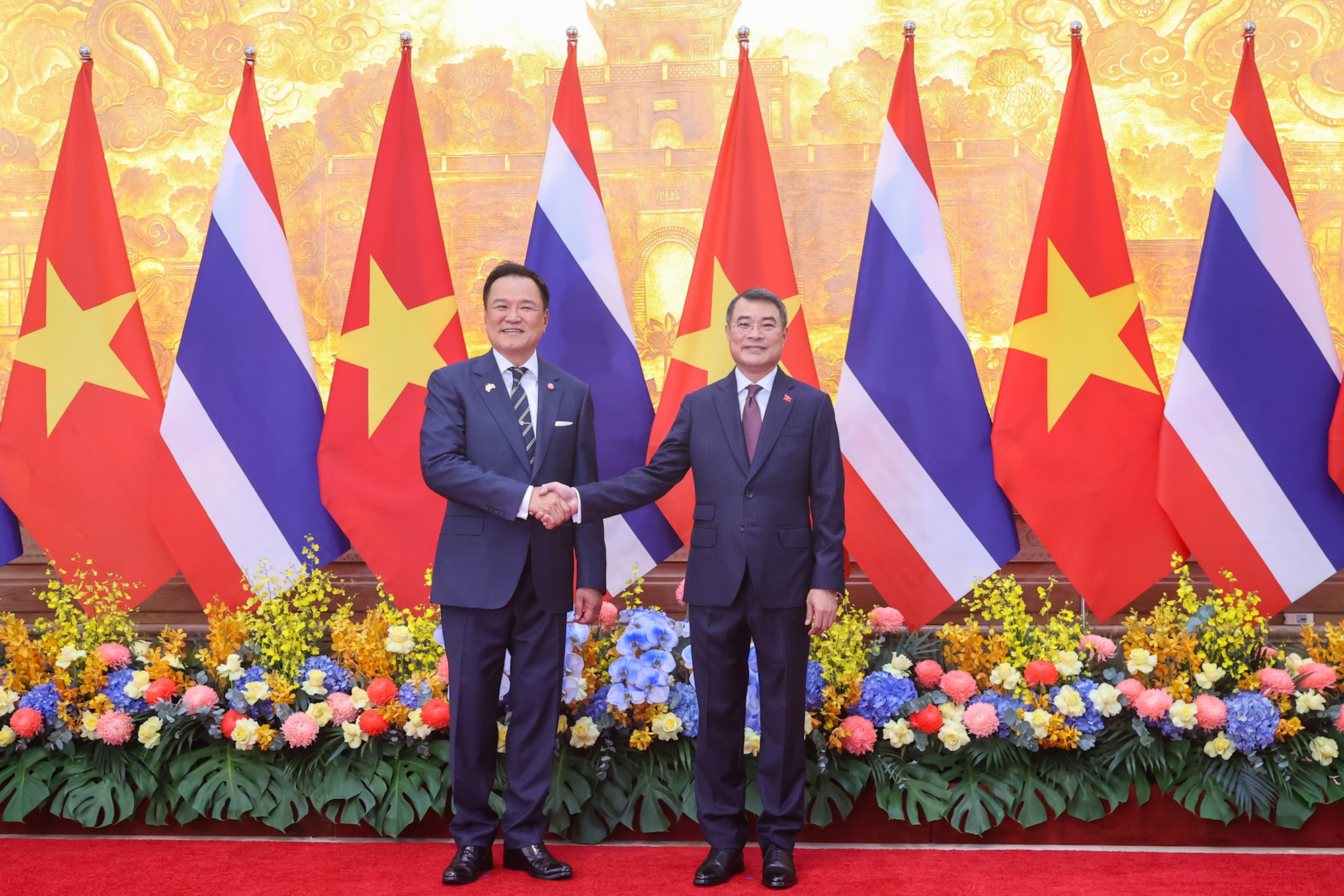 Thủ tướng Lê Minh Hưng hội đàm với Thủ tướng Thái Lan: Hướng tới kim ngạch thương mại song phương 50 tỷ USD- Ảnh 1. Thủ tướng Lê Minh Hưng hội đàm với Thủ tướng Thái Lan: Hướng tới kim ngạch thương mại song phương 50 tỷ USD- Ảnh 1.