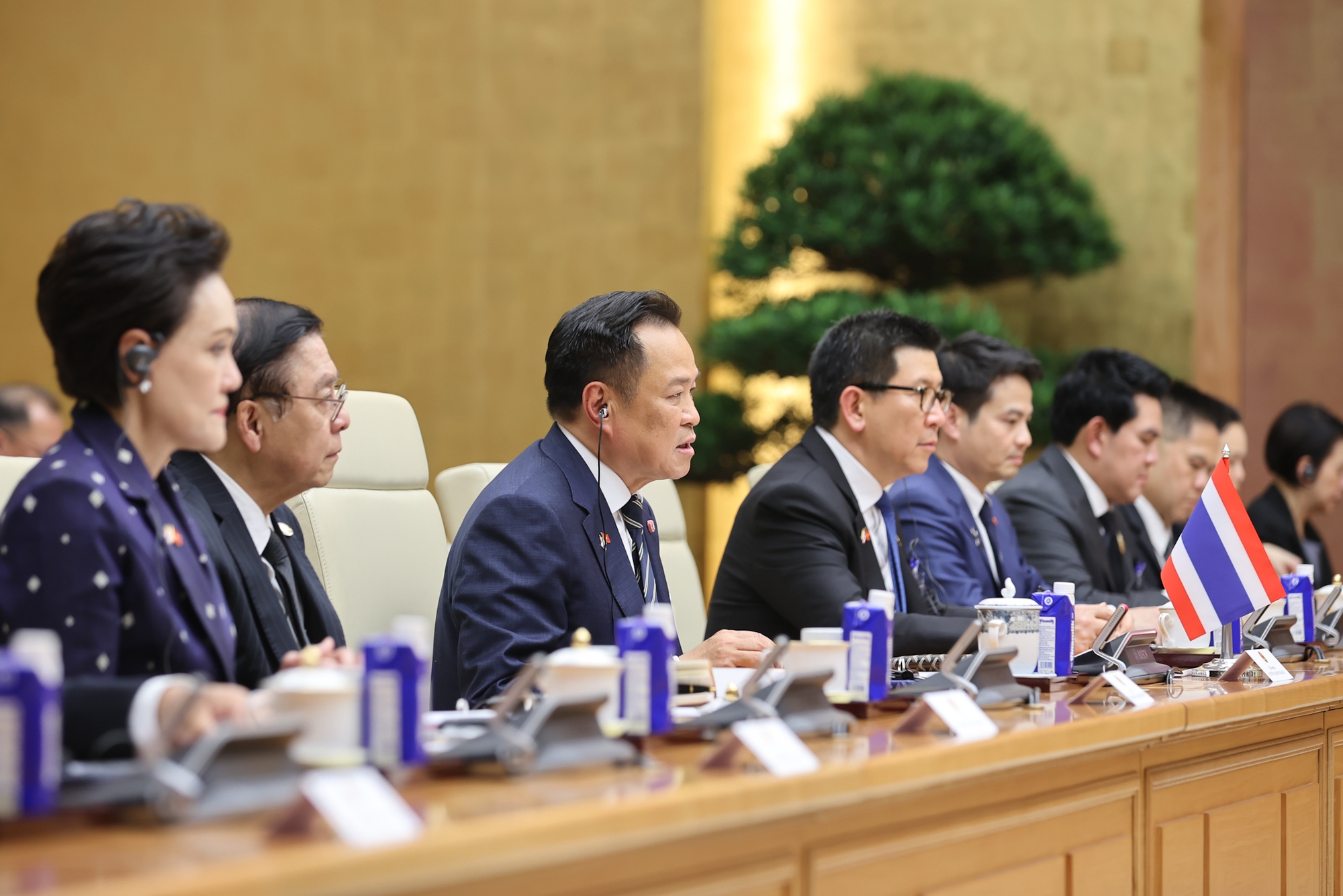 Thủ tướng Lê Minh Hưng hội đàm với Thủ tướng Thái Lan: Hướng tới kim ngạch thương mại song phương 50 tỷ USD- Ảnh 6. Thủ tướng Lê Minh Hưng hội đàm với Thủ tướng Thái Lan: Hướng tới kim ngạch thương mại song phương 50 tỷ USD- Ảnh 6.