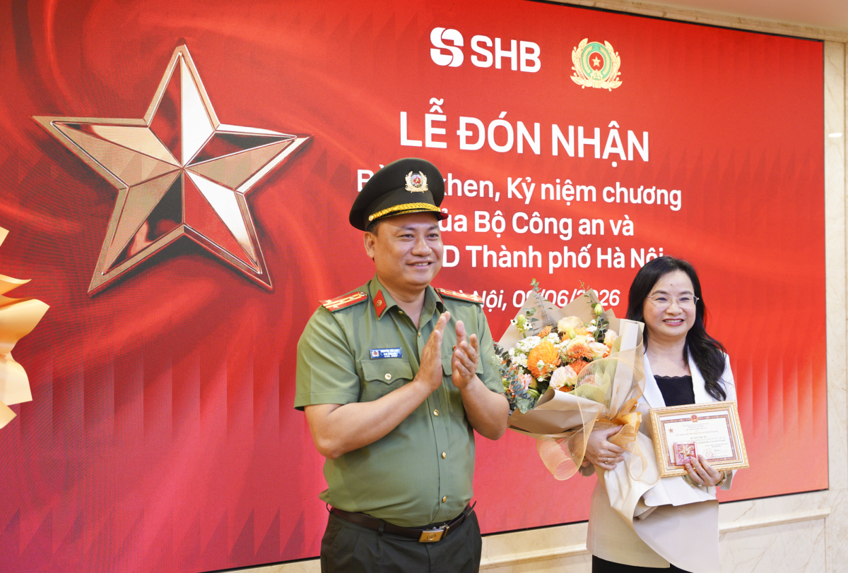 Bộ Công an tặng Bằng khen cho SHB Bộ Công an tặng Bằng khen cho SHB