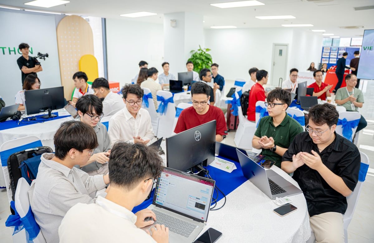 Viettel và NVIDIA khởi động sân chơi AI quy mô lớn cho kỹ sư, startup Việt Viettel và NVIDIA khởi động sân chơi AI quy mô lớn cho kỹ sư, startup Việt