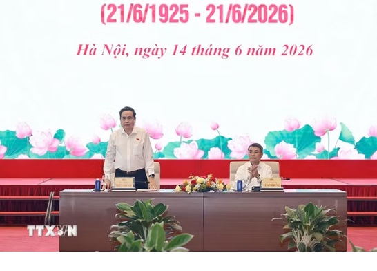 Thủ tướng Chính phủ và Chủ tịch Quốc hội gặp mặt lãnh đạo các cơ quan báo chí- Ảnh 1.