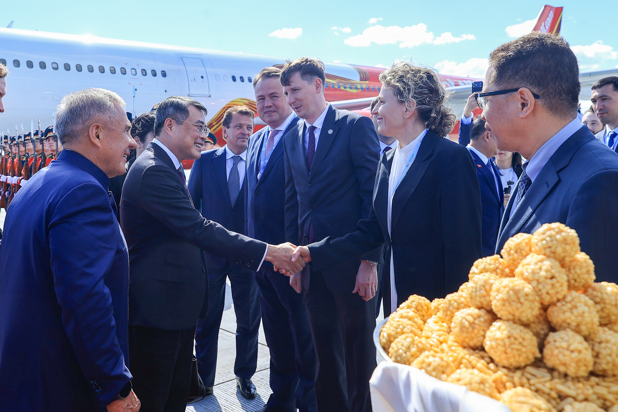 Thủ tướng Lê Minh Hưng đến Kazan, bắt đầu chuyến công tác tại Liên bang Nga- Ảnh 3. Thủ tướng Lê Minh Hưng đến Kazan, bắt đầu chuyến công tác tại Liên bang Nga- Ảnh 3.