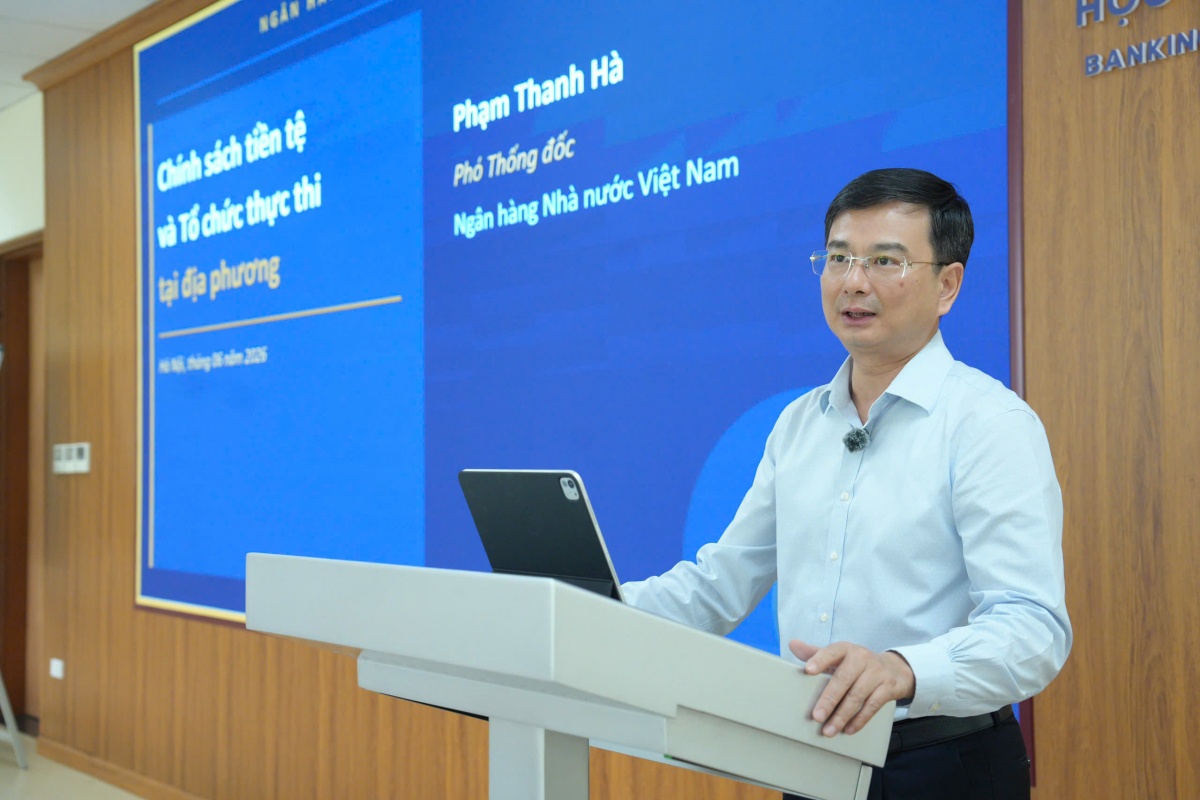 Phát huy vai trò NHNN chi nhánh khu vực trong tổ chức thực thi chính sách tiền tệ Phát huy vai trò NHNN chi nhánh khu vực trong tổ chức thực thi chính sách tiền tệ