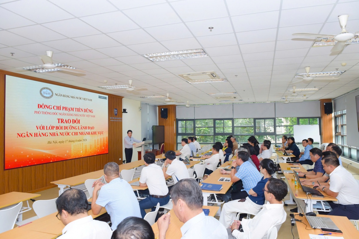 Phó Thống đốc Phạm Tiến Dũng chia sẻ định hướng ứng dụng công nghệ và chuyển đổi số ngành Ngân hàng Phó Thống đốc Phạm Tiến Dũng chia sẻ định hướng ứng dụng công nghệ và chuyển đổi số ngành Ngân hàng