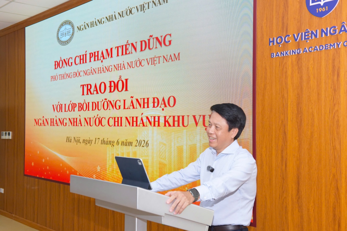 Phó Thống đốc Phạm Tiến Dũng chia sẻ định hướng ứng dụng công nghệ và chuyển đổi số ngành Ngân hàng Phó Thống đốc Phạm Tiến Dũng chia sẻ định hướng ứng dụng công nghệ và chuyển đổi số ngành Ngân hàng