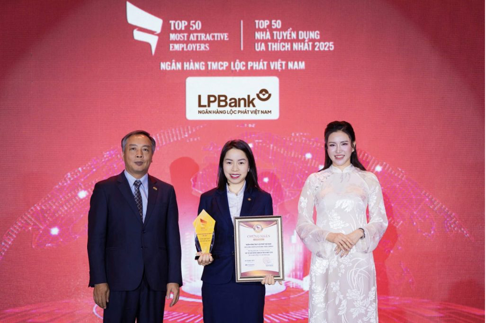 LPBank và chiến lược “lấy con người làm trọng tâm” tạo nên sức hút thương hiệu tuyển dụng LPBank và chiến lược “lấy con người làm trọng tâm” tạo nên sức hút thương hiệu tuyển dụng