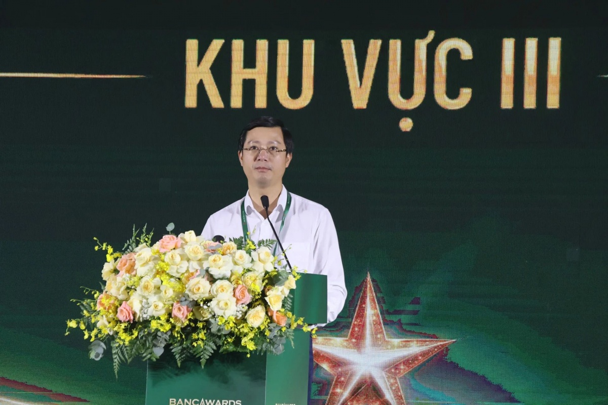Bancassurance Agribank – ABIC: “Lá chắn tài chính” vững vàng cho nông nghiệp, nông thôn Bancassurance Agribank – ABIC: “Lá chắn tài chính” vững vàng cho nông nghiệp, nông thôn