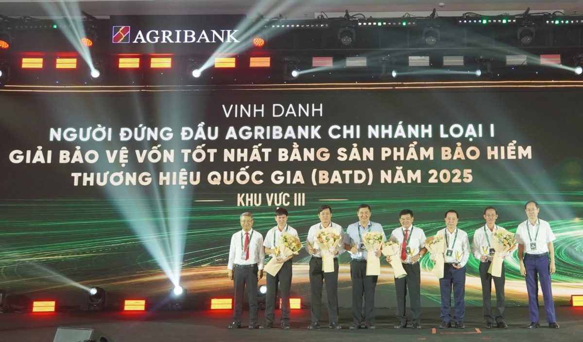 Bancassurance Agribank – ABIC: “Lá chắn tài chính” vững vàng cho nông nghiệp, nông thôn Bancassurance Agribank – ABIC: “Lá chắn tài chính” vững vàng cho nông nghiệp, nông thôn