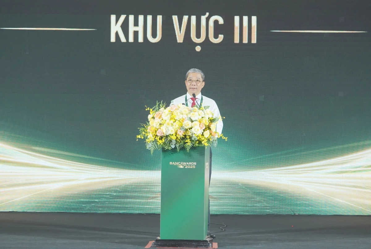 Bancassurance Agribank – ABIC: “Lá chắn tài chính” vững vàng cho nông nghiệp, nông thôn Bancassurance Agribank – ABIC: “Lá chắn tài chính” vững vàng cho nông nghiệp, nông thôn