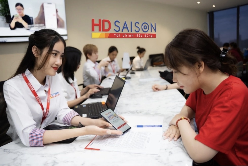 “Bình dân học vụ số” – HD SAISON đưa tài chính số đến gần hơn với người lao động