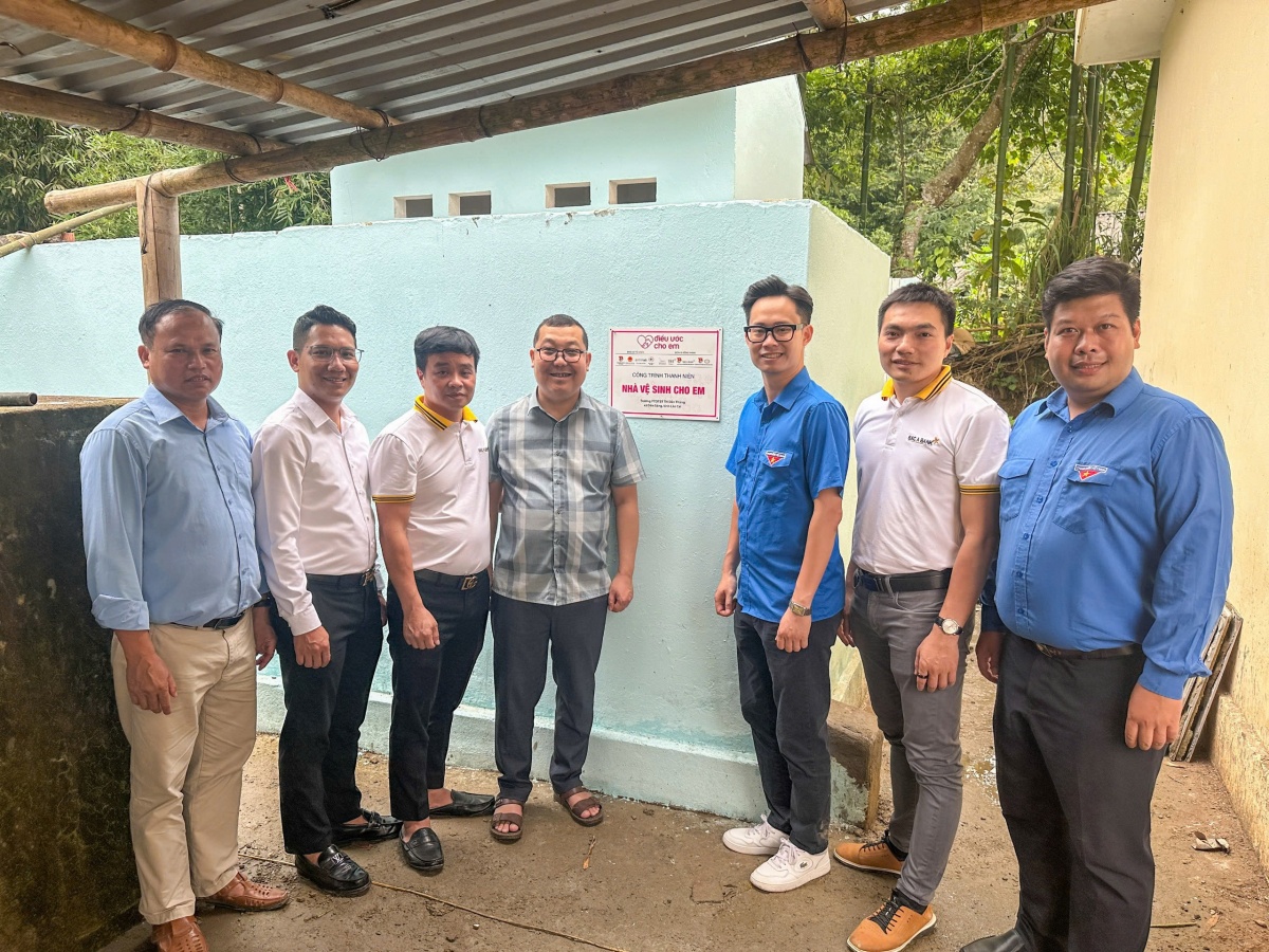 Tuổi trẻ ngành Ngân hàng lan tỏa nghĩa tình nơi biên cương Tuổi trẻ ngành Ngân hàng lan tỏa nghĩa tình nơi biên cương