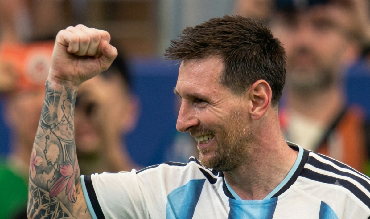 Messi viết lại lịch sử World Cup, Argentina sớm đoạt vé knock-out! Messi viết lại lịch sử World Cup, Argentina sớm đoạt vé knock-out!