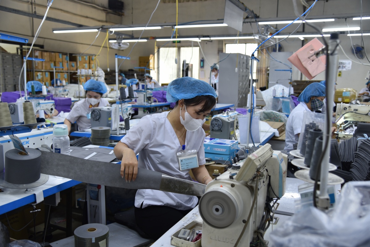 Đề xuất tăng lương tối thiểu vùng gần 10%: Cân bằng bài toán an sinh và sức chịu đựng của doanh nghiệp