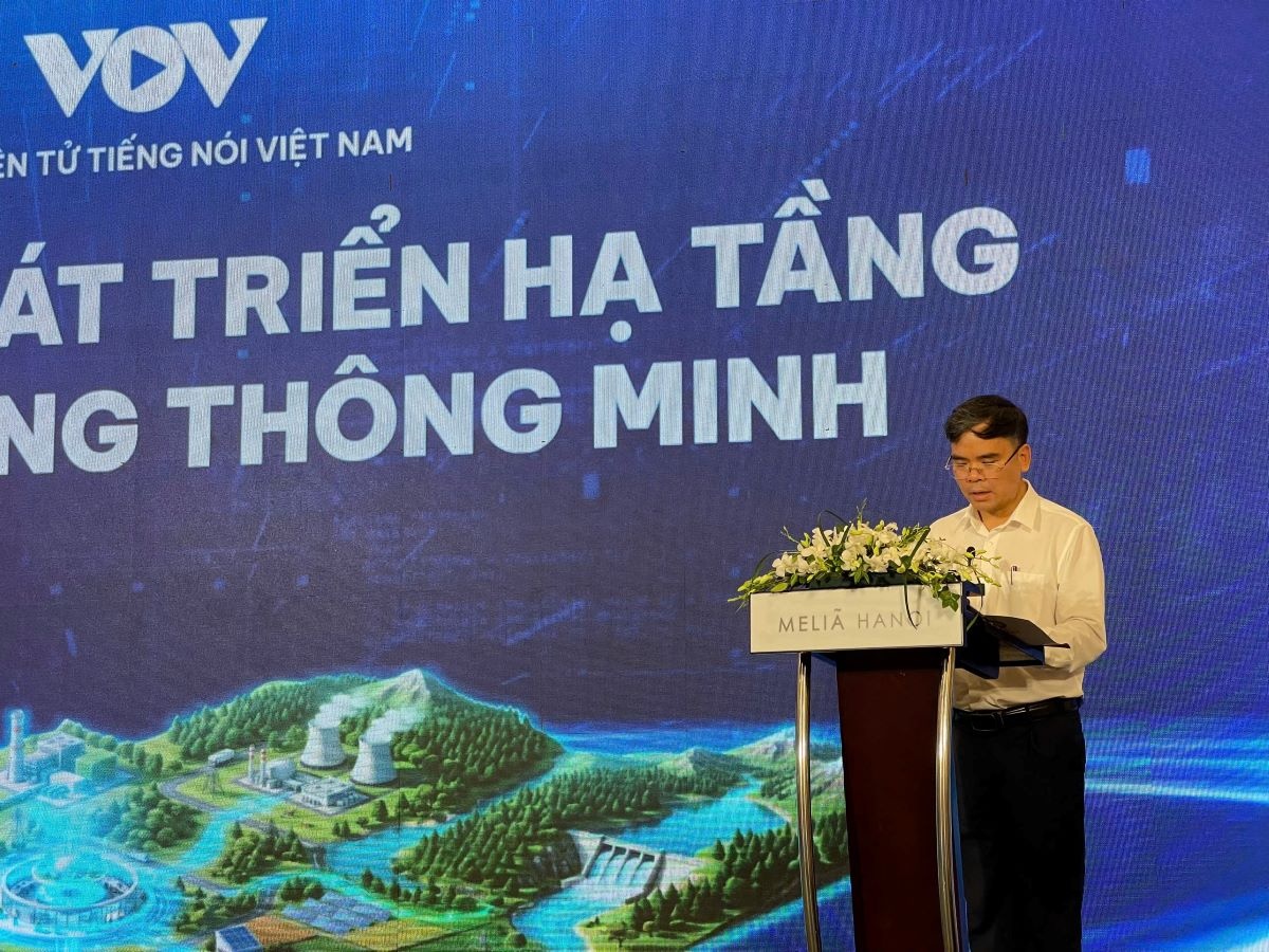 Ông Nguyễn Xuân Bắc, Phó Vụ trưởng Vụ Tín dụng các ngành kinh tế (Ngân hàng Nhà nước Việt Nam) tại Phát biểu tại Diễn đàn “Phát triển hạ tầng năng lượng thông minh” Ông Nguyễn Xuân Bắc, Phó Vụ trưởng Vụ Tín dụng các ngành kinh tế (Ngân hàng Nhà nước Việt Nam) tại Phát biểu tại Diễn đàn “Phát triển hạ tầng năng lượng thông minh”