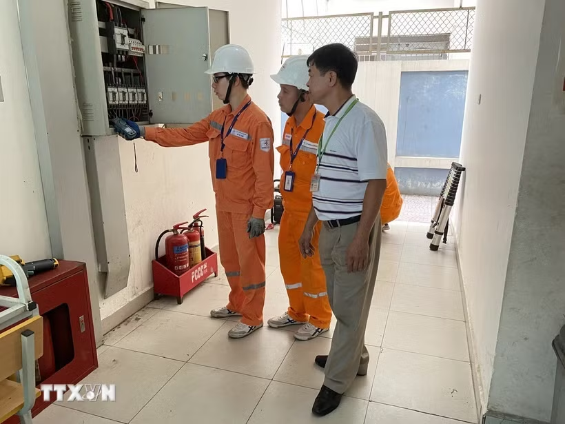 NSMO: Điều chỉnh giờ cao điểm sử dụng điện, hộ gia đình hầu như không bị ảnh hưởng NSMO: Điều chỉnh giờ cao điểm sử dụng điện, hộ gia đình hầu như không bị ảnh hưởng