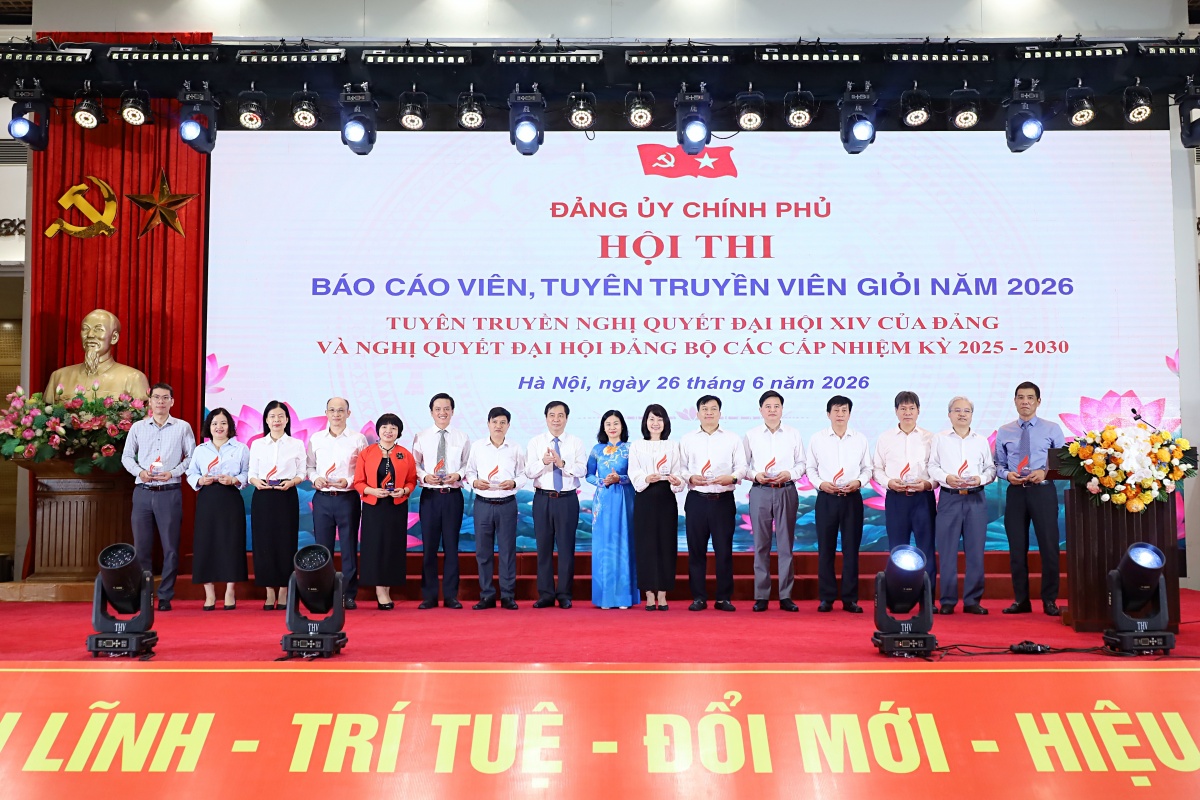 Báo cáo viên thời kỳ mới: Lan tỏa niềm tin, đưa Nghị quyết Đại hội XIV của Đảng vào cuộc sống Báo cáo viên thời kỳ mới: Lan tỏa niềm tin, đưa Nghị quyết Đại hội XIV của Đảng vào cuộc sống