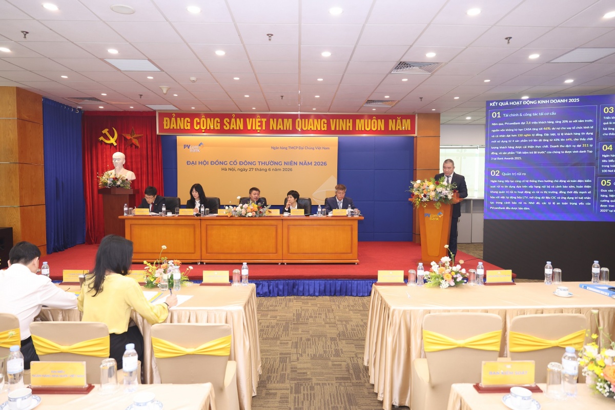 Ông Đặng Thế Hiển - Phó Tổng Giám đốc PVcomBank báo cáo kết quả kinh doanh 2025 và kế hoạch 2026 Ông Đặng Thế Hiển - Phó Tổng Giám đốc PVcomBank báo cáo kết quả kinh doanh 2025 và kế hoạch 2026