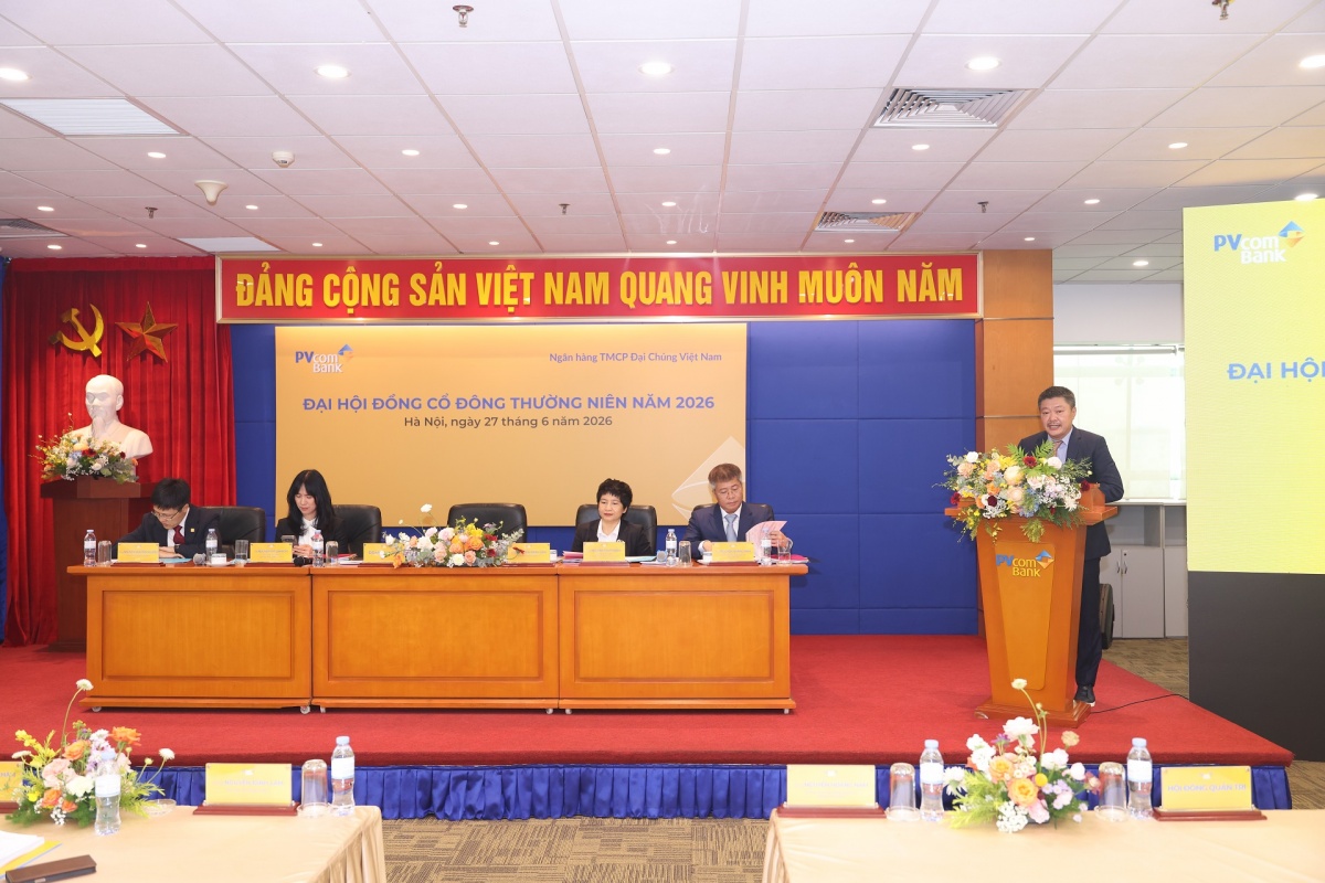 Ông Nguyễn Đình Lâm - Chủ tịch Hội đồng Quản trị PVcomBank khẳng định mục tiêu phát triển bền vững dựa trên nền tảng chuyển đổi số toàn diện Ông Nguyễn Đình Lâm - Chủ tịch Hội đồng Quản trị PVcomBank khẳng định mục tiêu phát triển bền vững dựa trên nền tảng chuyển đổi số toàn diện