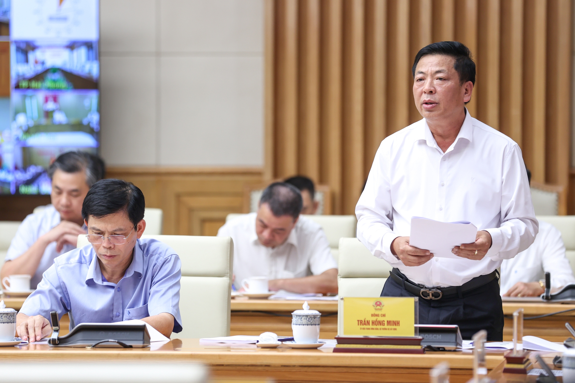 Thủ tướng: Kiên quyết không lùi tiến độ các dự án trọng điểm quốc gia nếu không có lý do chính đáng Thủ tướng: Kiên quyết không lùi tiến độ các dự án trọng điểm quốc gia nếu không có lý do chính đáng- Ảnh 5.