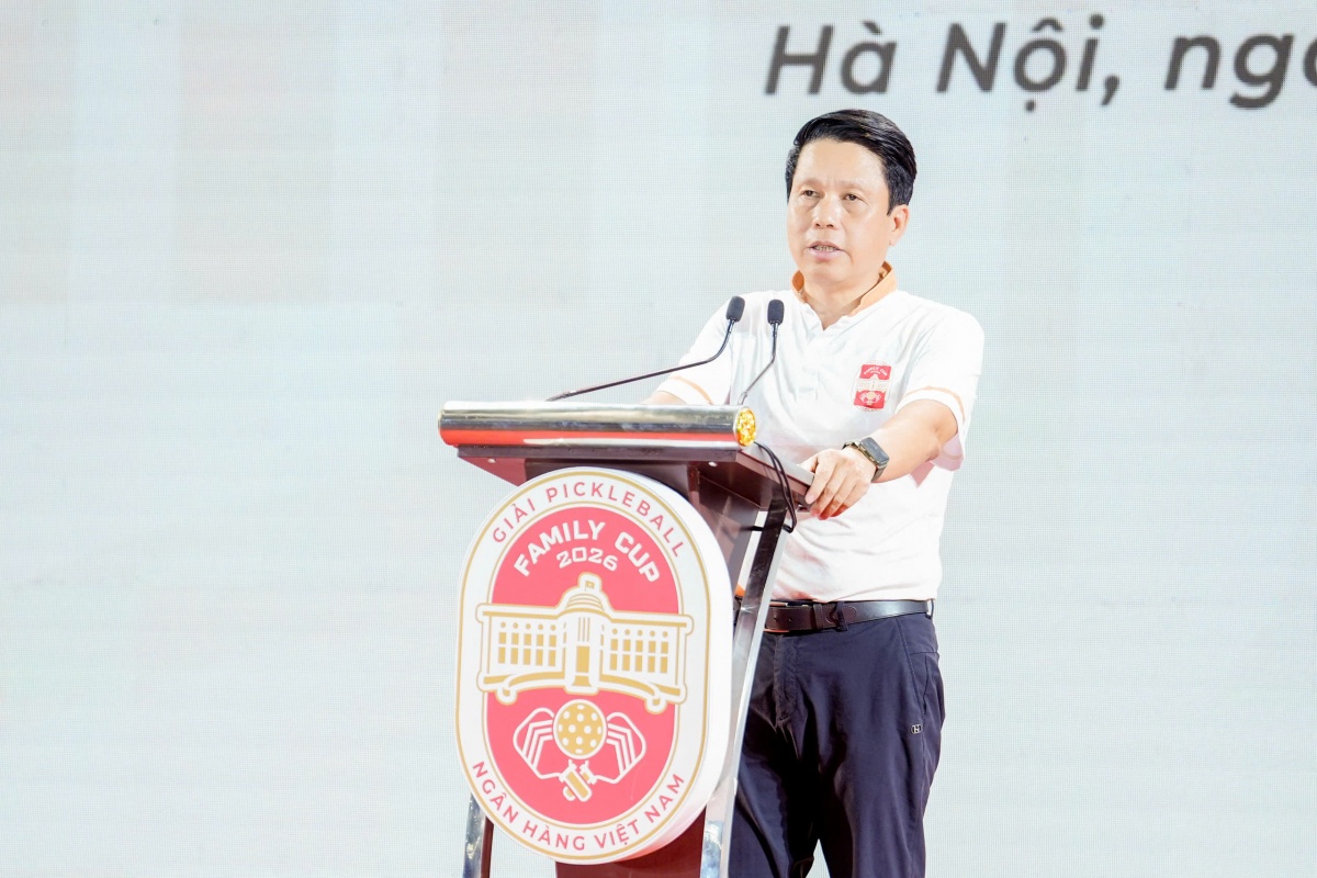 đồng chí Phạm Tiến Dũng, Ủy viên Ban Thường vụ Đảng ủy NHNN, Phó Thống đốc Ngân hàng Nhà nước Việt Nam, Chủ tịch Công đoàn Ngân hàng Việt Nam, Trưởng Ban Tổ chức giải phát biểu bế mạc đồng chí Phạm Tiến Dũng, Ủy viên Ban Thường vụ Đảng ủy NHNN, Phó Thống đốc Ngân hàng Nhà nước Việt Nam, Chủ tịch Công đoàn Ngân hàng Việt Nam, Trưởng Ban Tổ chức giải phát biểu bế mạc