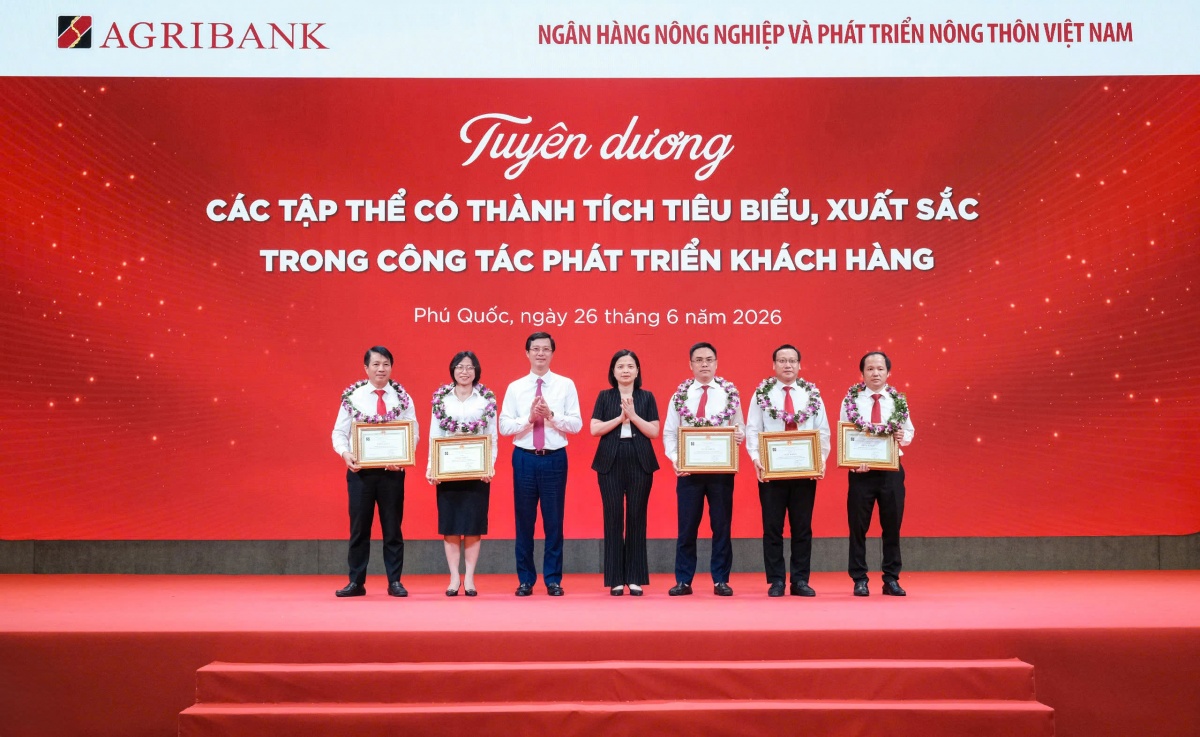 Agribank quyết tâm cùng ngành Ngân hàng hiện thực mục tiêu tăng trưởng hai con số