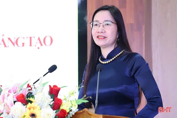 Bà Nguyễn Thị Hằng được bổ nhiệm giữ chức Tổng Giám đốc Ngân hàng Chính sách xã hội Bà Nguyễn Thị Hằng được bổ nhiệm giữ chức Tổng Giám đốc Ngân hàng Chính sách xã hội