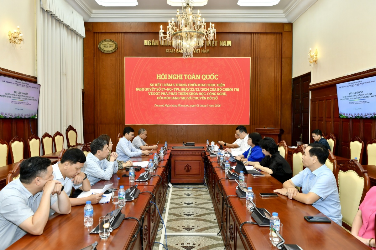 Khoa học, công nghệ và chuyển đổi số là con đường bắt buộc để hiện thực hóa 2 mục tiêu 100 năm của đất nước Khoa học, công nghệ và chuyển đổi số là con đường bắt buộc để hiện thực hóa 2 mục tiêu 100 năm của đất nước