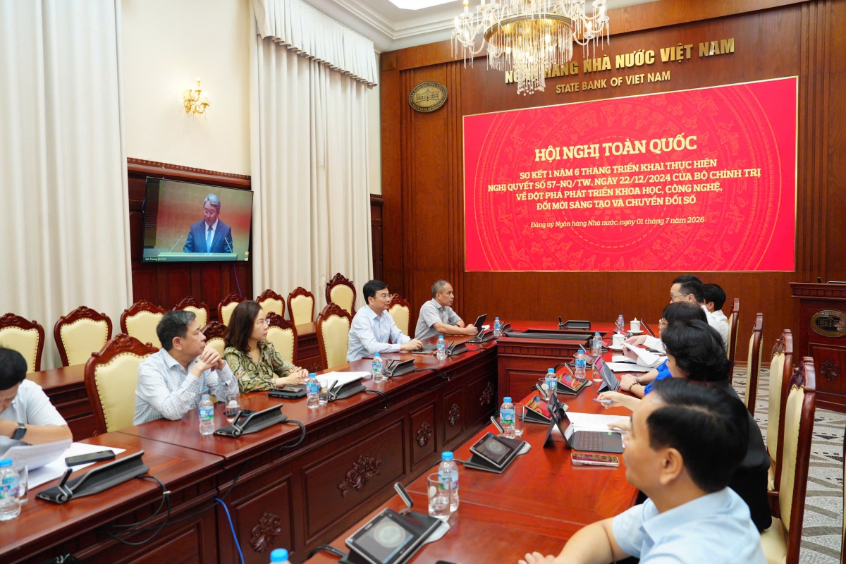 Khoa học, công nghệ và chuyển đổi số là con đường bắt buộc để hiện thực hóa 2 mục tiêu 100 năm của đất nước Khoa học, công nghệ và chuyển đổi số là con đường bắt buộc để hiện thực hóa 2 mục tiêu 100 năm của đất nước