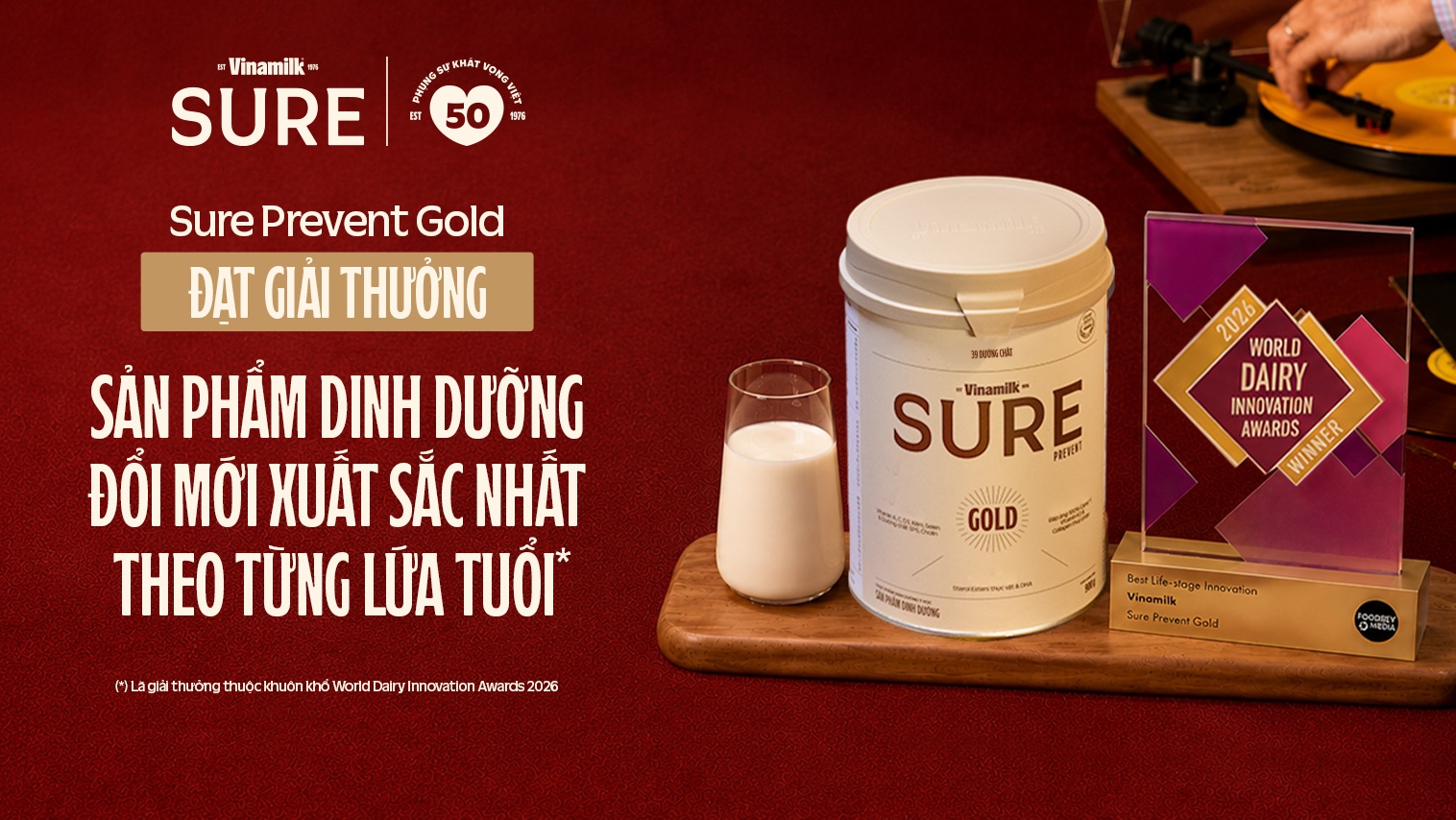 Ra đời với mục tiêu giúp người bước vào tuổi 50+ có thể sống khỏe chủ động, Vinamilk Sure Prevent Gold được trao giải Sản phẩm dinh dưỡng đổi mới xuất sắc nhất theo từng lứa tuổi (Ảnh: VN). Ra đời với mục tiêu giúp người bước vào tuổi 50+ có thể sống khỏe chủ động, Vinamilk Sure Prevent Gold được trao giải Sản phẩm dinh dưỡng đổi mới xuất sắc nhất theo từng lứa tuổi (Ảnh: VN).