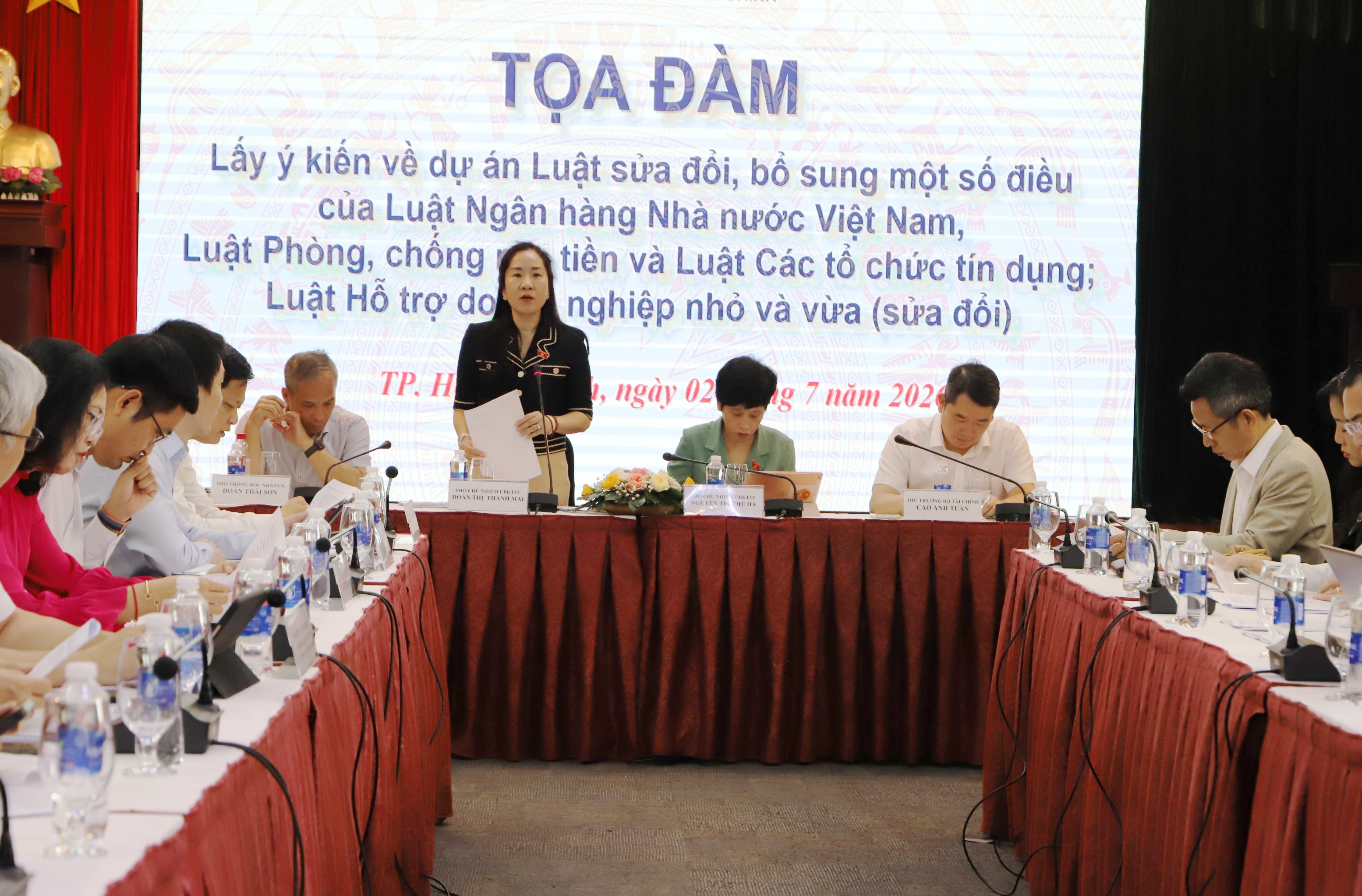 Góp ý hoàn thiện 3 dự án luật lĩnh vực ngân hàng Góp ý hoàn thiện 3 dự án luật lĩnh vực ngân hàng