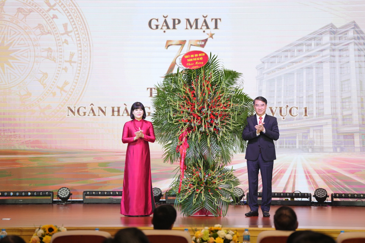 75 năm NHNN Chi nhánh Khu vực 1: Tiếp nối truyền thống, vững bước trong kỷ nguyên mới 75 năm NHNN Chi nhánh Khu vực 1: Tiếp nối truyền thống, vững bước trong kỷ nguyên mới