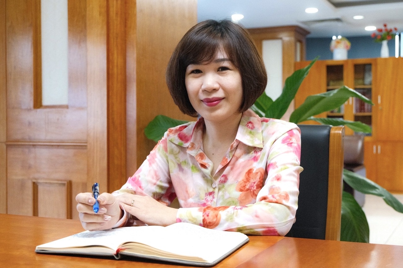 Bà Nguyễn Thu Oanh, Trưởng ban Dịch vụ và Giá, Cục Thống kê Bà Nguyễn Thu Oanh, Trưởng ban Dịch vụ và Giá, Cục Thống kê