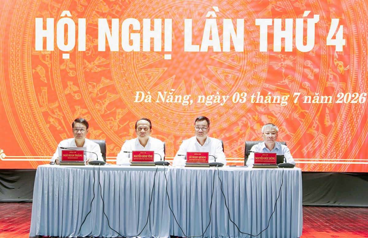 Đà Nẵng quyết tâm tăng trưởng kinh tế từ 11% trở lên Đà Nẵng quyết tâm tăng trưởng kinh tế từ 11% trở lên