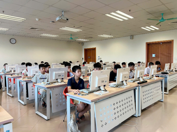 Các thí sinh tham dự vòng thi Chung kết Olympic Toán tuổi thơ Online toàn quốc 2026